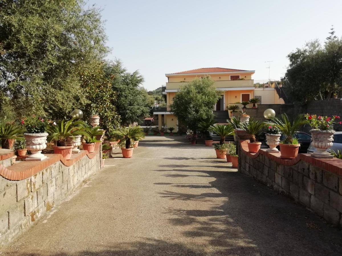 Villa Giannina มัสซาลูเบรนเซ ภายนอก รูปภาพ